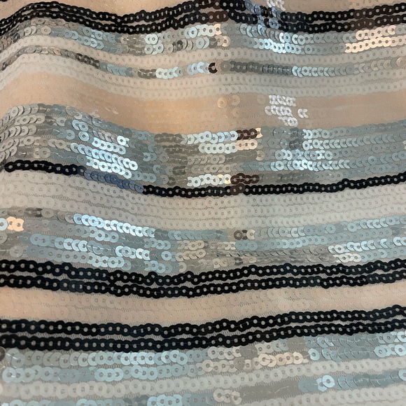 RED DRESS - Sequin dress - Picture 4 of 5